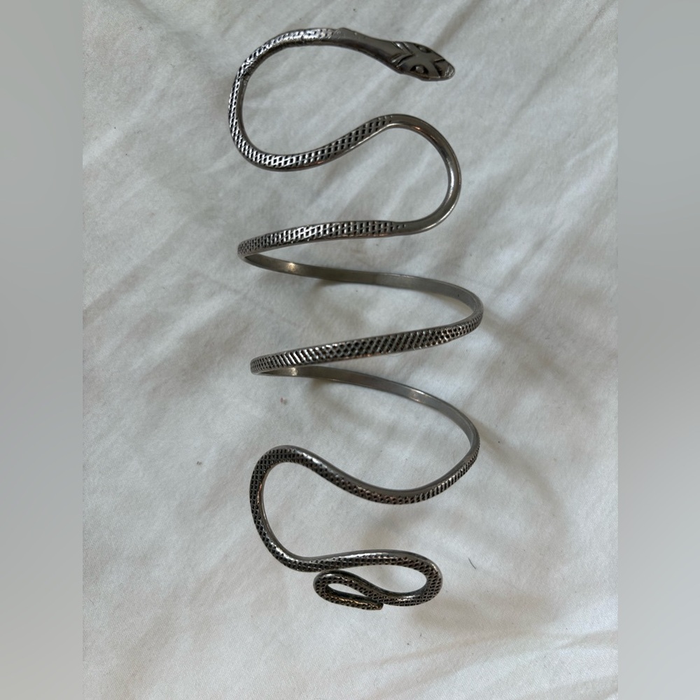 Vintage silver snake arm cuff